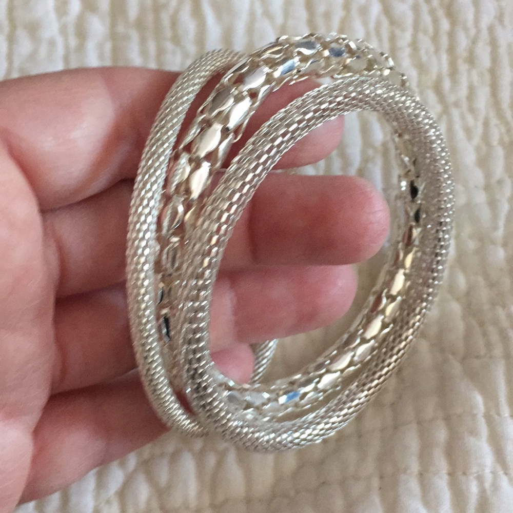 Set Of 3 Stackable Lightweight Bangles - image 3